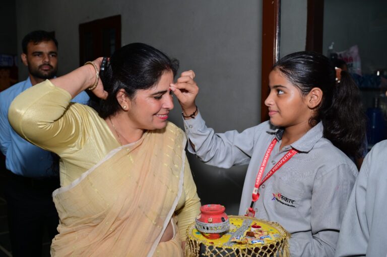 Teacher's Day celebration at Sanskar Vidyapeeth – photo 04