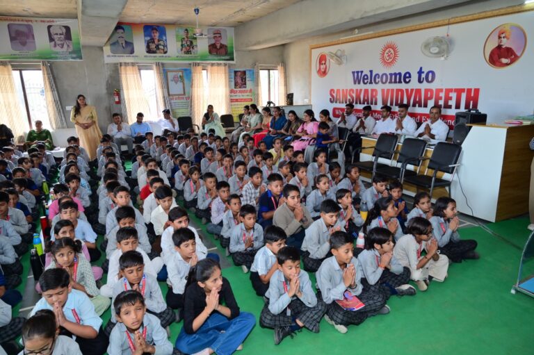 Teacher's Day celebration at Sanskar Vidyapeeth – photo 37